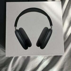 Brand New AirPod pro max